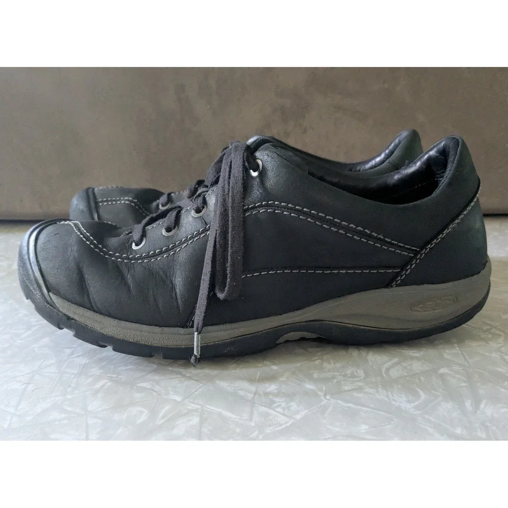 KEEN Presidio Womens Black Leather Lace Up Walking Shoes Sneakers Size 9